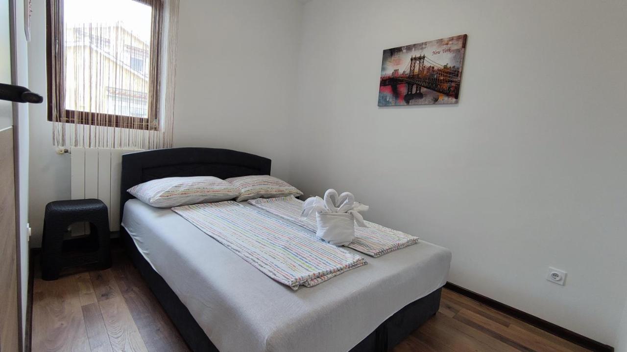 Apartments Marla Porec Bagian luar foto