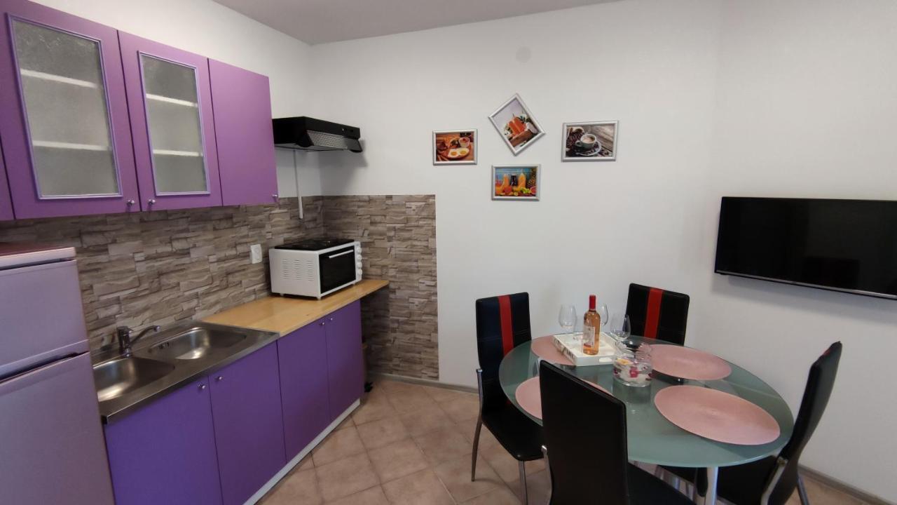 Apartments Marla Porec Bagian luar foto