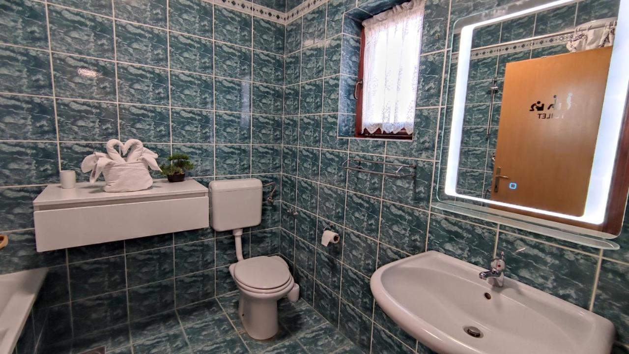 Apartments Marla Porec Bagian luar foto
